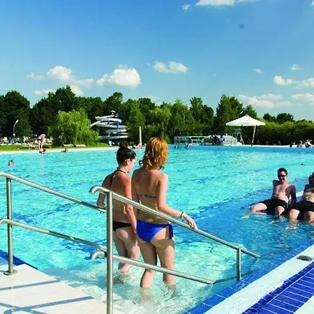 Ferienhaus Lilla Vendeghaz Csokonyavisonta